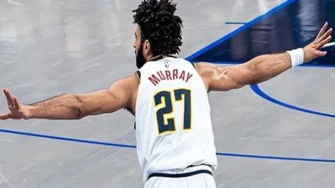 埃弗顿VS利兹联：五连冠之争，谁能逆袭夺冠？